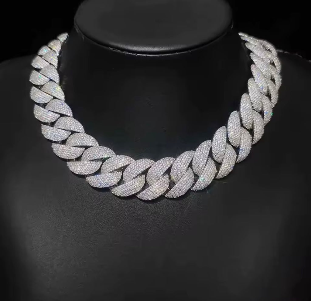 LANT CUBAN LINK 24MM FULL ICED OUT